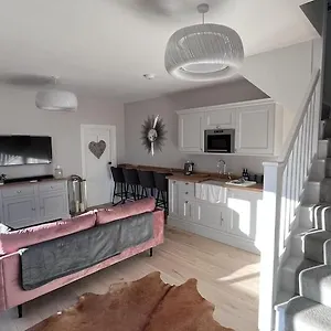 https://little-corners.bournemouth-hotels.org
