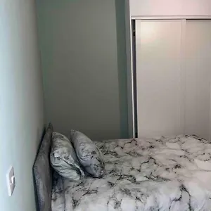  Holiday home Darlington Away From
